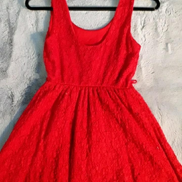 Kids red lace dress - comes with free item - Picture 2 of 2